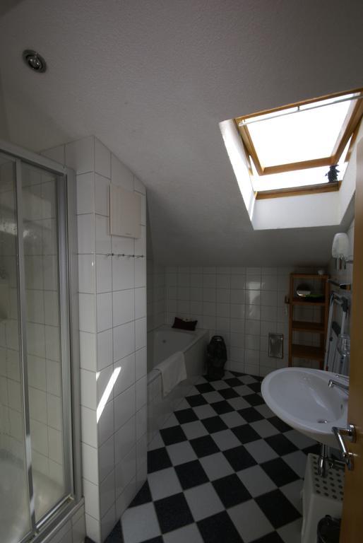 Apart Via Claudia Augusta Apartment Ried im Oberinntal Bagian luar foto