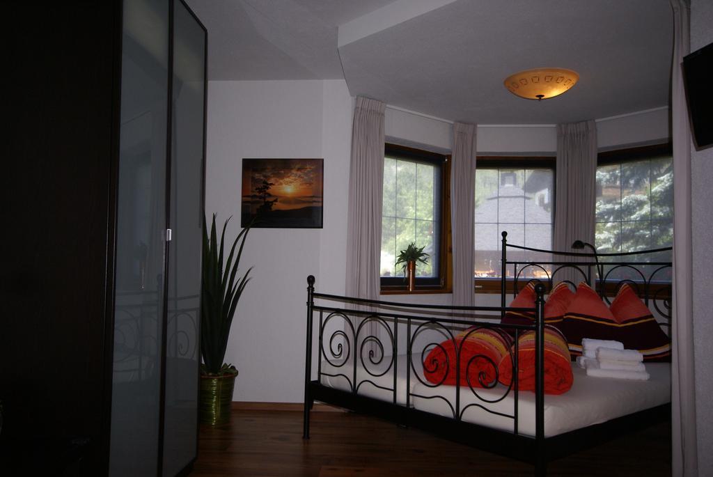 Apart Via Claudia Augusta Apartment Ried im Oberinntal Bagian luar foto